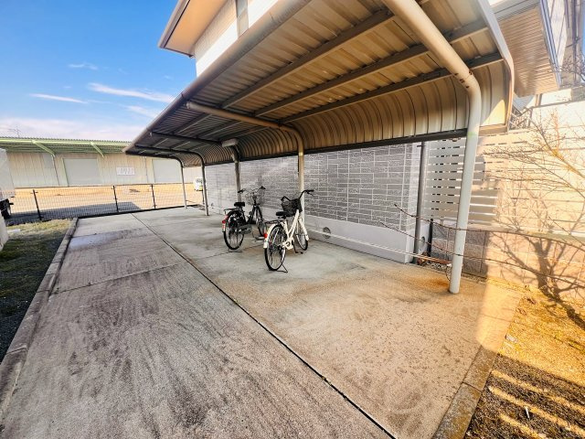 アムール・シャトーのその他共用部分|駐輪場です。