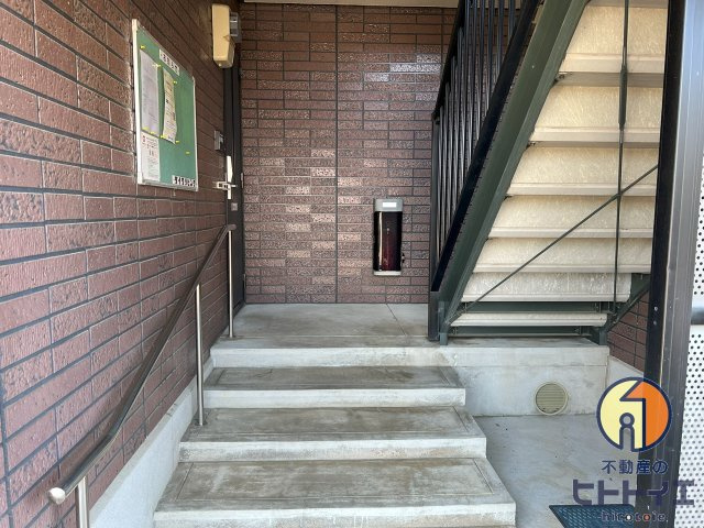 アムール・シャトーのエントランス|毎日通るエントランスはこのようになっています