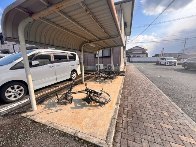 アムール・シャトーのその他共用部分|駐輪場です