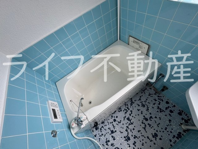 坂下マンションの浴室|コンパクトで使いやすいお風呂です