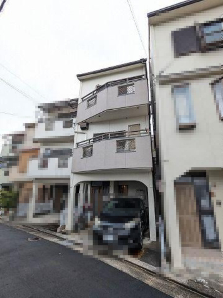 南中振１丁目　中古一戸建ての駐車場|■物件内覧・資金計画相談・住宅ローン相談、リフォーム相談、お問合せ受付中■
※当日・翌日のご内覧、ご相談はお電話でのお問合せがスムーズです！