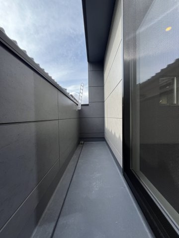 【バルコニー】