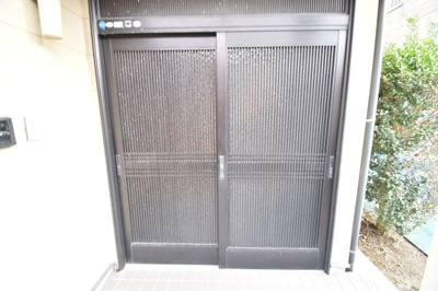 【玄関】 | 鹿屋市吾平町麓　中古戸建 | 3383-5-1