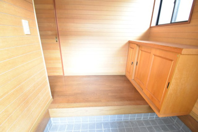 【玄関】 | 鹿屋市吾平町麓　中古戸建 | 3383-5-1