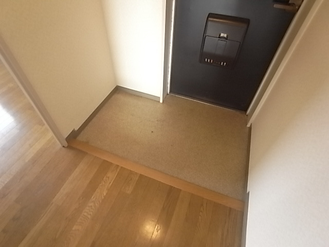 神戸市須磨区若草町１丁目の賃貸マンションの玄関|玄関