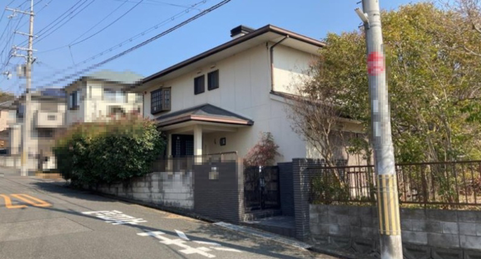 杉山手３丁目　中古一戸建ての外観|新しい生活にいかがでしょうか？外観はお住まいの顔になります。こだわりたいポイントですね。外壁塗装や屋根塗装のご相談も承っております。
■現地内覧・資金計画相談・住宅ローン相談もお問合せ受付中■