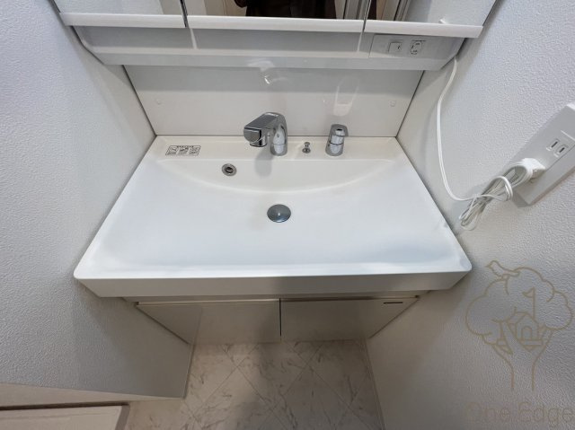 セレーノ南森町の洗面所