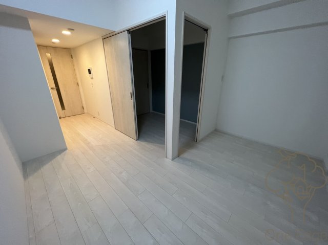 セレーノ南森町の居間・リビング