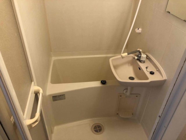 レオパレスシーガルの浴室|設備・仕様は号室により異なる為、現況を優先致します。