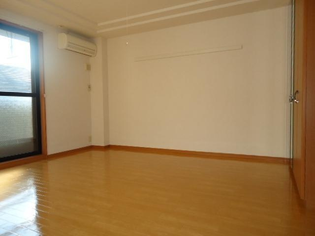 パレスさくらんぼの洋室|洋室