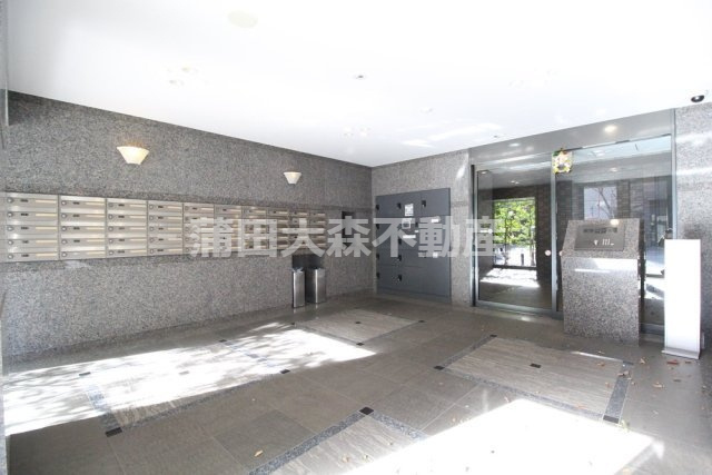 ルーブル品川南大井弐番館のエントランス|エントランス　防犯カメラ付オートロック宅配BOXメールBOX管理人室