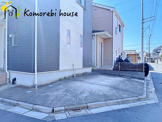 さいたま市見沼区南中丸　中古一戸建ての駐車場|3/10　撮影済み