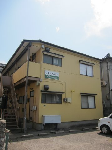 フレンドハイツの駐車場