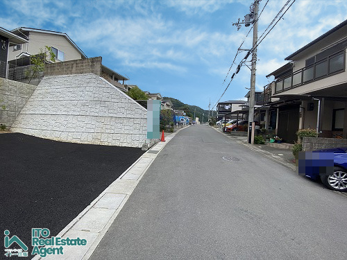 西賀茂蟹ヶ坂町 新築戸建(1号地)の前面道路含む現地写真