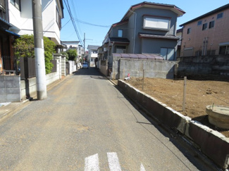 【前面道路含む現地写真】