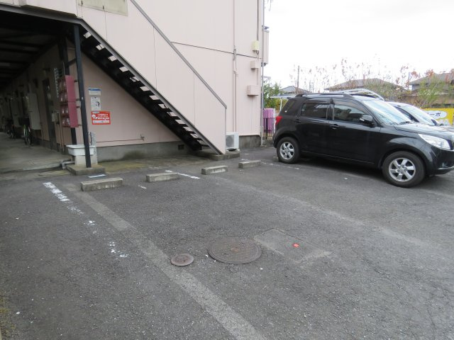 ゾンネコーポの駐車場