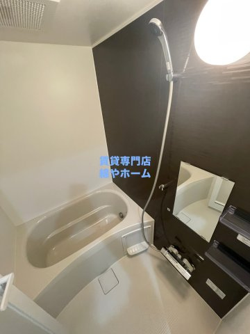 Warm天下茶屋の浴室|落ち着いた空間のお風呂です