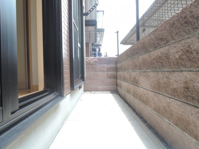 高槻市西冠２丁目の賃貸マンションのバルコニー