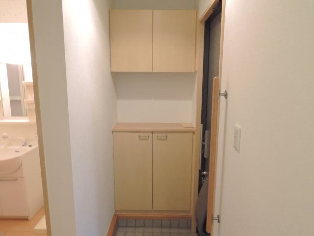 高槻市西冠２丁目の賃貸マンションの収納