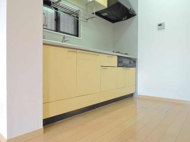 高槻市西冠２丁目の賃貸マンションのキッチン