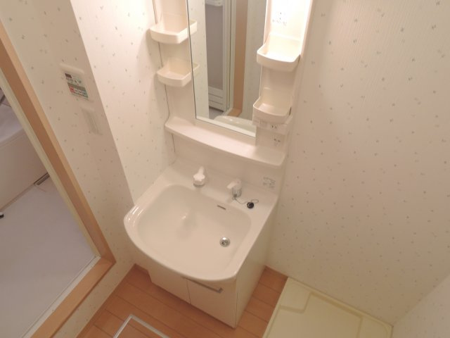 高槻市西冠２丁目の賃貸マンションの洗面所