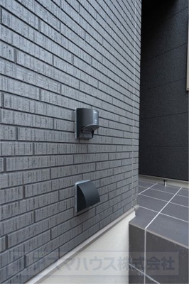 【設備】 | ライフフィールド岸城町　1号地 | 【EVコンセント】電気自動車用のコンセントも備えております。環境に優しいEV車へのお乗り換えも安心。