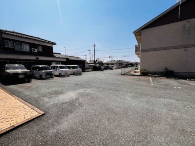 グレイスの駐車場