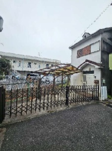 羽曳野市西浦建物付き売土地の外観|駐車場付き