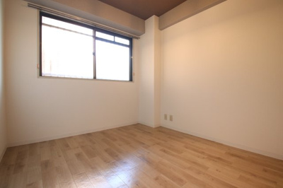 【洋室】 | グレースコート青葉丘