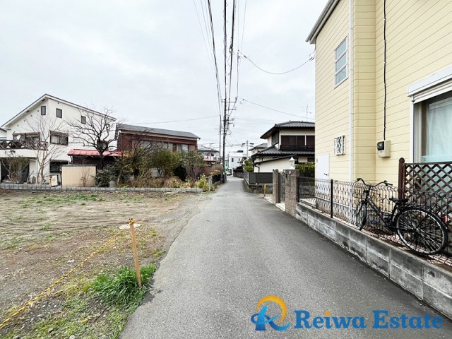 売地　茅ヶ崎市南湖3丁目の前面道路含む現地写真