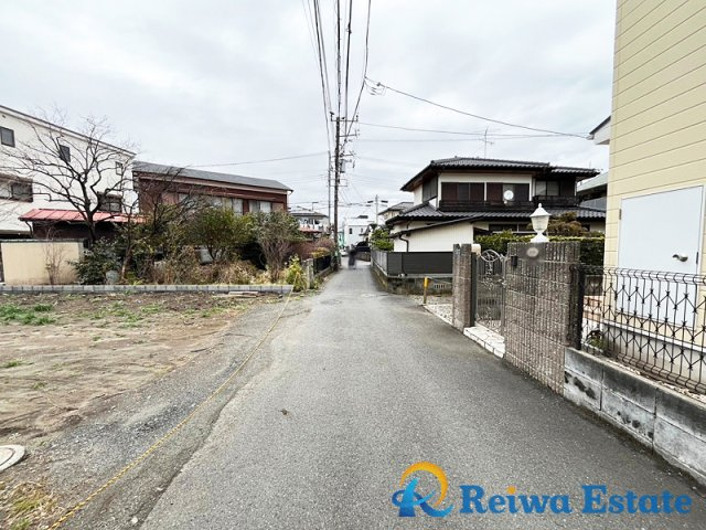 売地　茅ヶ崎市南湖3丁目の前面道路含む現地写真