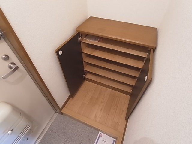 神戸市兵庫区神田町のアパート