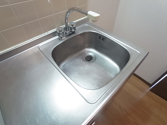 神戸市兵庫区神田町のアパート