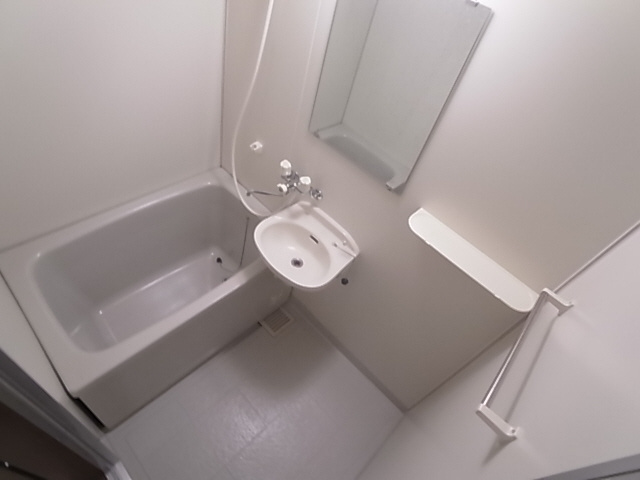 神戸市兵庫区神田町のアパートの浴室|浴室