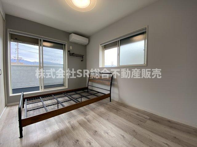 岩田町6丁目中古戸建の寝室|落ち着いて過ごせるお部屋なので、寝室にいかがでしょうか