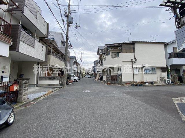 岩田町6丁目中古戸建の前面道路含む現地写真|前面道路含む現地写真です