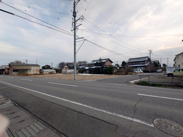 ６４８８３　本巣市上真桑土地の外観
