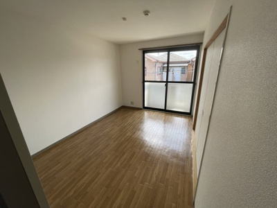 【洋室】 | メゾンラベール