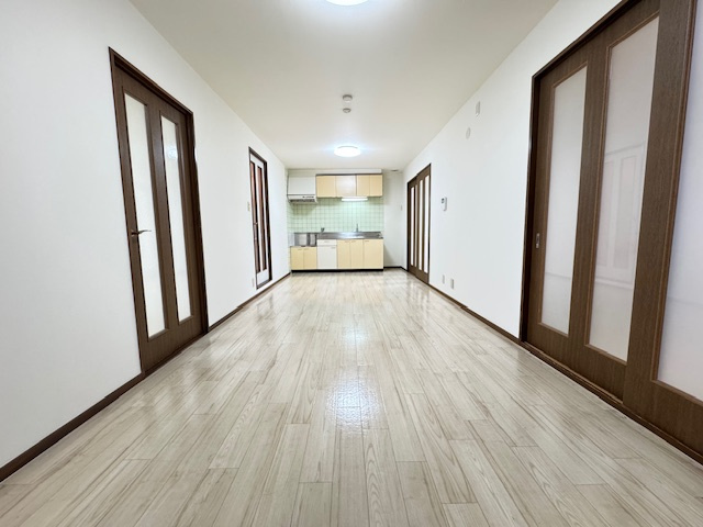 ルミエール深阪の居間・リビング