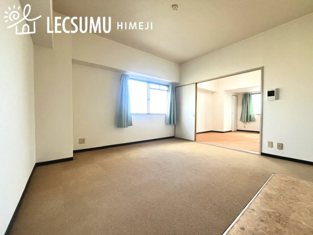 朝日プラザ船場の居間・リビング