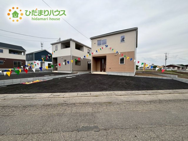 本庄市児玉町児玉　第12　新築一戸建て　クレイドルガーデン　05の駐車場|並列駐車3台可能(*^-^*)
車の出入りもスムーズにできます！