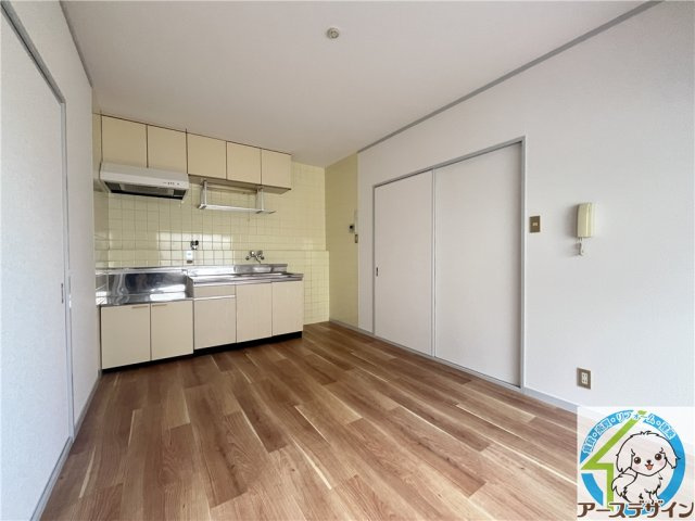 住吉マンションの居間・リビング|※類似部屋