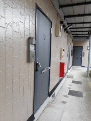 【エントランス】 | プラザけやきＡ | 賃貸 横浜市鶴見区市場上町