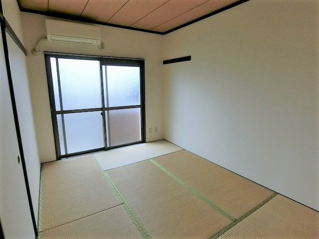 サンライズ西川の寝室