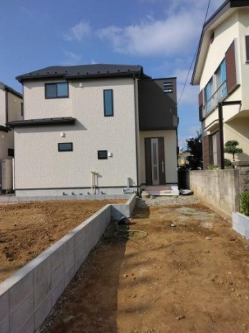 仲介手数料無料　サンアイガーデン諏訪町・新築全3棟の外観