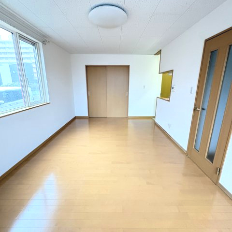 東町グレイスタウンＥの居間・リビング