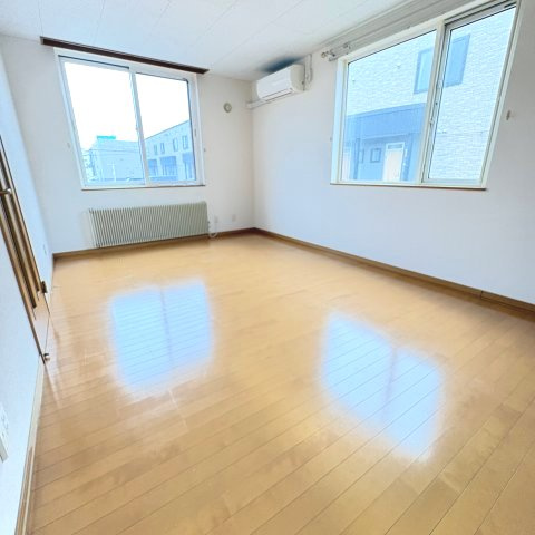 東町グレイスタウンＥの居間・リビング