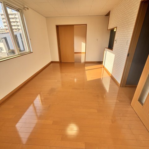 東町グレイスタウンＥの居間・リビング
