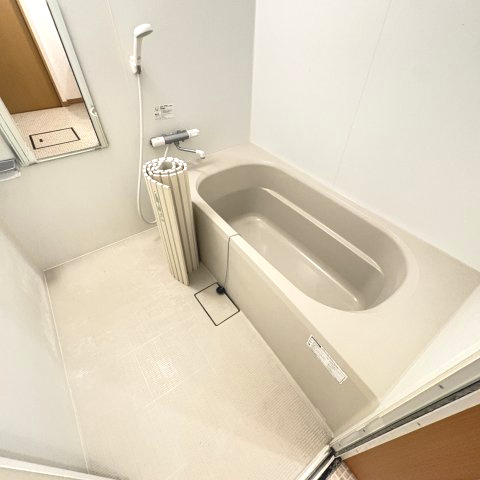 東町グレイスタウンＥの浴室
