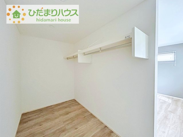 【収納】 | 土浦市おおつ野８丁目　中古戸建 | 新婚さんにおすすめ！奥様に喜ばれる収納たっぷりのウォークインクローゼット付です☆
